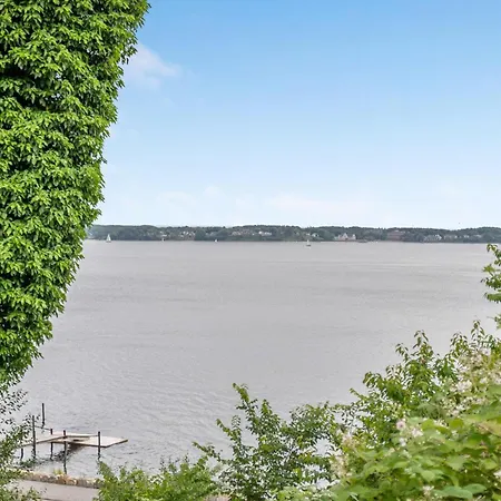 Three-bedroom In Casa vacanze